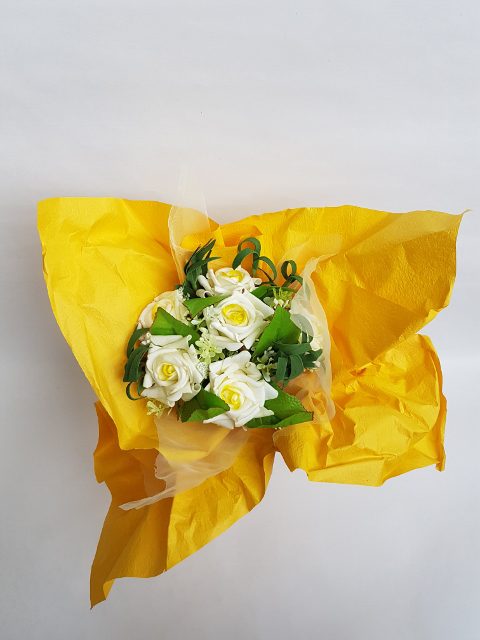 Kytica ruža 30 cm --- Krémovo žltá